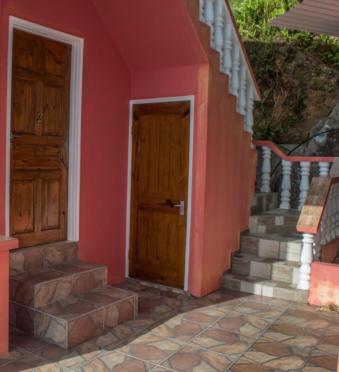 Baie Lazare  Les Elles Guesthouse Self Catering מראה חיצוני תמונה
